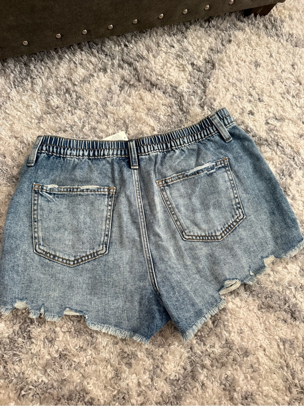 aerie Distressed Daydream Denim Short - Light Blue - Picture 3 of 4